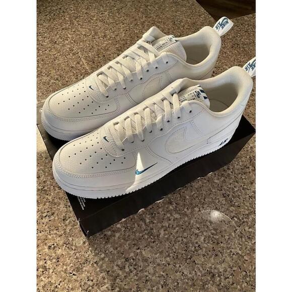 Nike Air Force 1 '07 LV8 Reflective Swoosh Size 12.5 - Picture 1 of 12